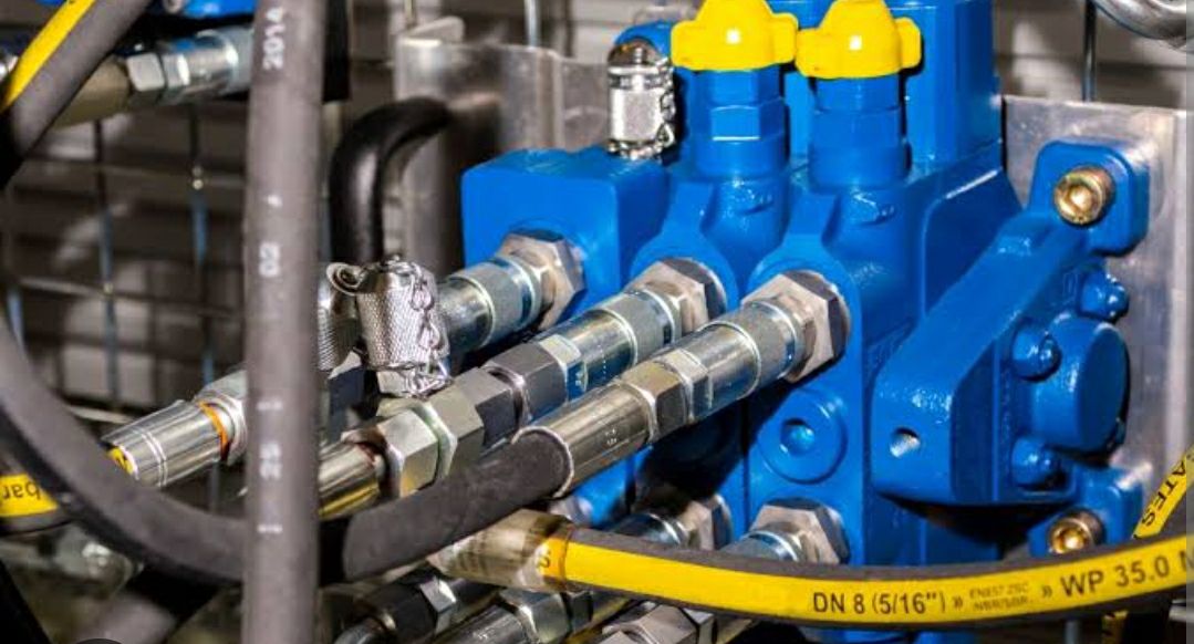 The importance of using a high quality hydraulic oil